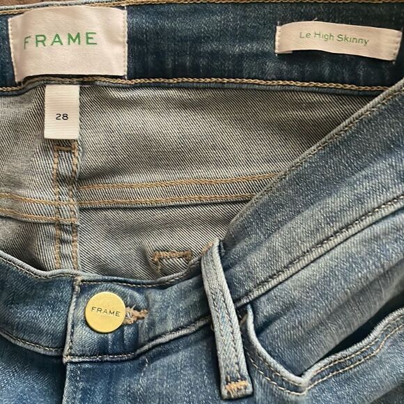 FRAME DENIM
LE HIGH SKINNY JEAN -
REPUBLIC RIPS Size 28 New No Tags - Picture 6 of 6